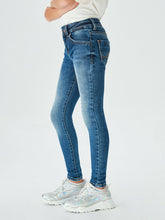 Lade das Bild in den Galerie-Viewer, Jeans Julita
