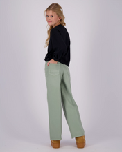 Cargar imagen en el visor de la galería, Sweater Jeanin
