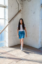 Lade das Bild in den Galerie-Viewer, Cargo Skirt Moshi
