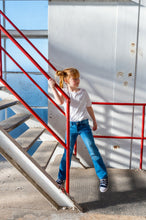 Cargar imagen en el visor de la galería, Flared Jeans Rasi
