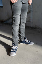 Lade das Bild in den Galerie-Viewer, Jeans Msitu Extra Slim Fit
