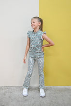 Cargar imagen en el visor de la galería, Flared Pants Laura
