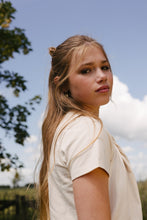 Lade das Bild in den Galerie-Viewer, T-shirt Ravina
