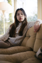 Cargar imagen en el visor de la galería, Sweater Naniek
