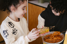 Cargar imagen en el visor de la galería, Sweater Naura
