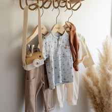 Lade das Bild in den Galerie-Viewer, T-shirt + Broek P54557

