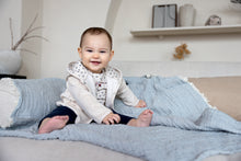 Afbeelding in Gallery-weergave laden, Set vest, broek + longsleeve Q52464-31
