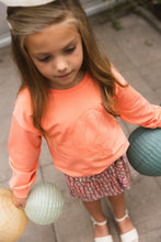 Lade das Bild in den Galerie-Viewer, Sweater Floor
