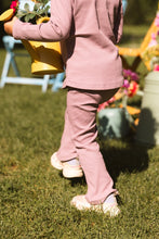 Cargar imagen en el visor de la galería, Flared Pants Moniek
