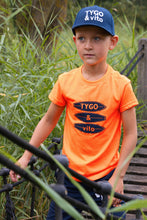 Cargar imagen en el visor de la galería, T-shirt James
